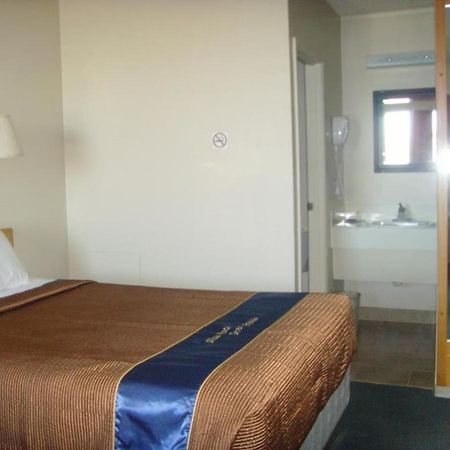 Skyview Swift Current Hotel Ngoại thất bức ảnh